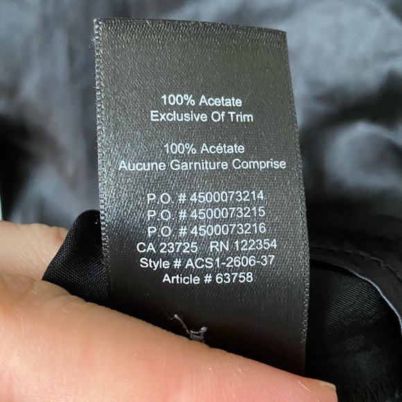 Aritzia Babaton silky button-up blouse - Picture 6 of 8